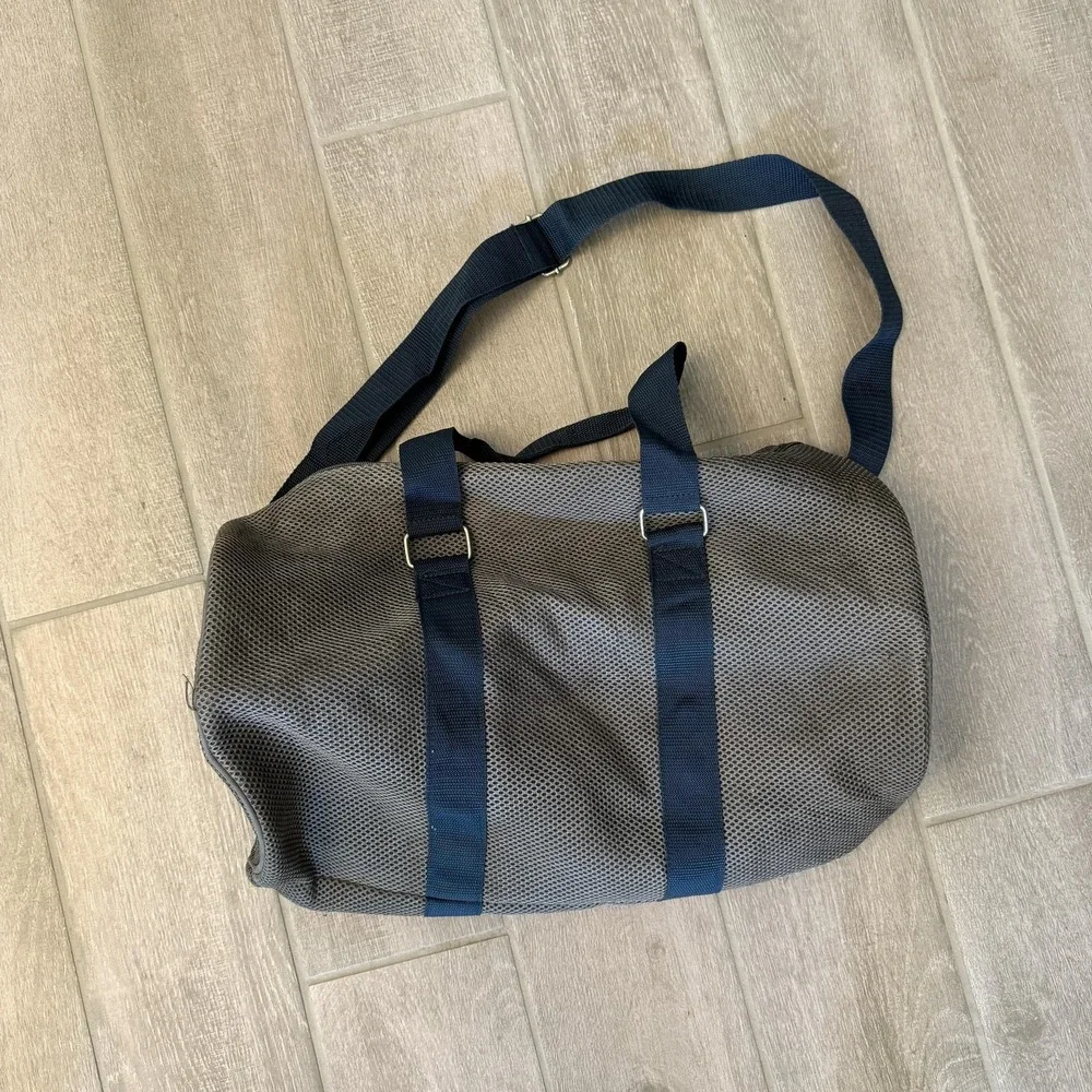 Perry Ellis Mesh Grey Navy Polyester Duffle Bag Mens Medium